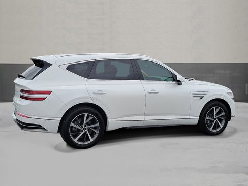 Certified 2026 Genesis GV80 3.5T Advanced AWD/4WD image 2