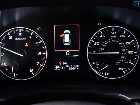 Used 2025 Subaru Forester Premium image 19