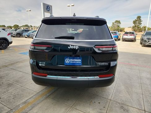 Used 2024 Jeep Grand Cherokee L Limited w/ Luxury Tech Group II image 6