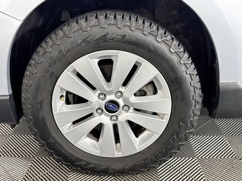 Used 2018 Subaru Outback 2.5i AWD/4WD image 35