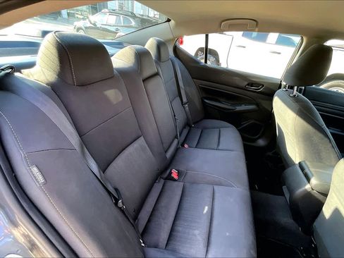 Used 2024 Nissan Altima 2.5 S image 18