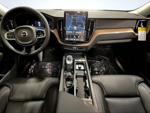 New 2026 Volvo XC60 B5 Ultra w/ Protection Package Premier image 6