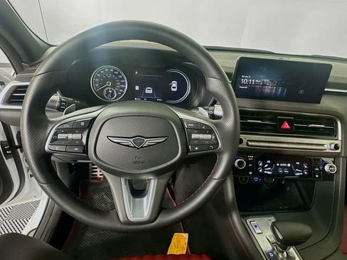Certified 2025 Genesis G70 3.3T Advanced image 11