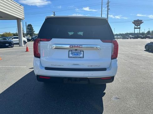Used 2024 GMC Yukon XL Denali image 4