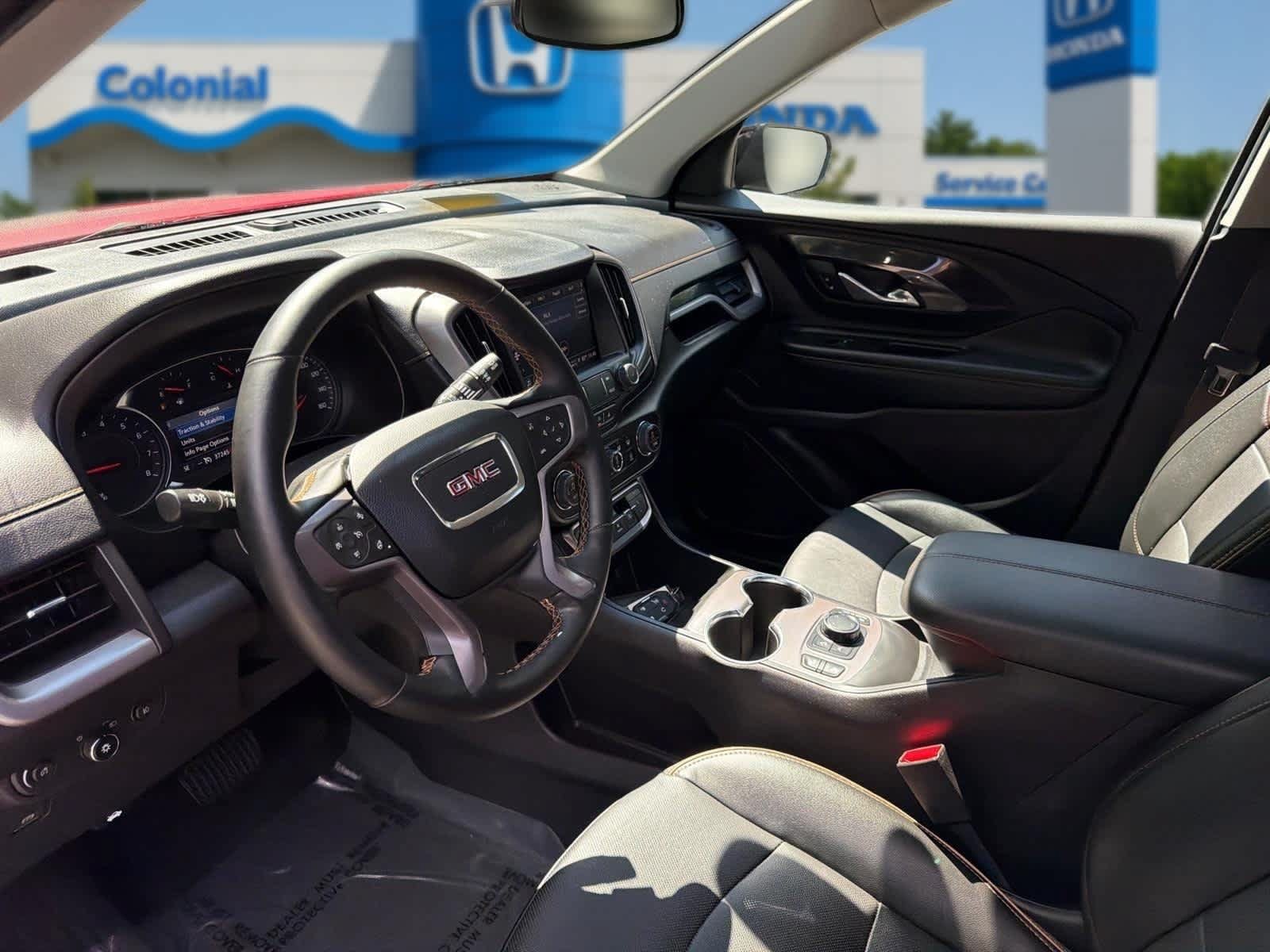 Used 2024 GMC Terrain AT4 AWD/4WD image 12