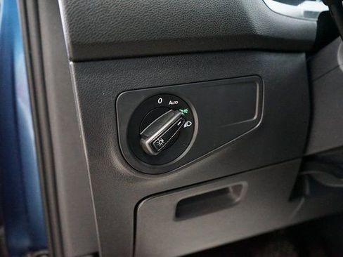 Used 2018 Volkswagen Tiguan S image 24