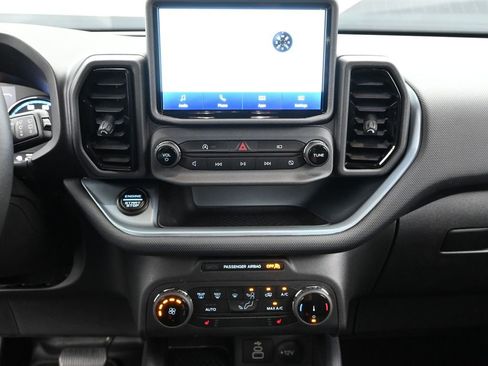 Used 2023 Ford Bronco Sport Badlands image 19