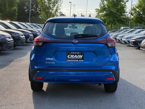 Used 2025 Nissan Kicks Play S FWD image 6