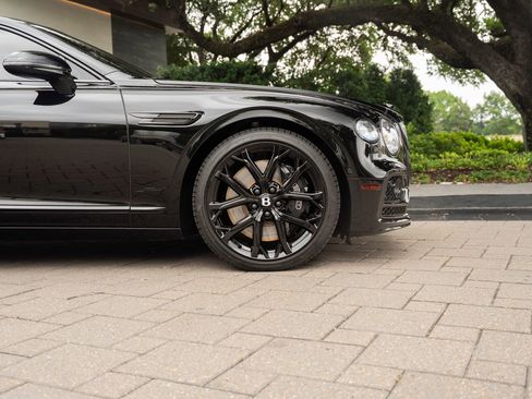 Used 2024 Bentley Flying Spur W12 AWD/4WD image 6