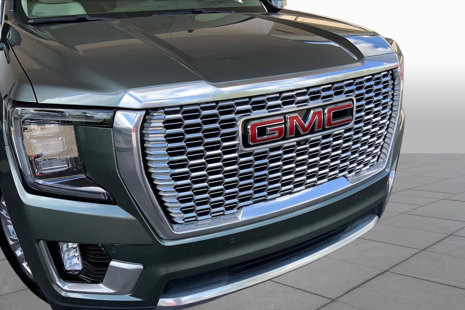 Used 2023 GMC Yukon Denali AWD/4WD image 32