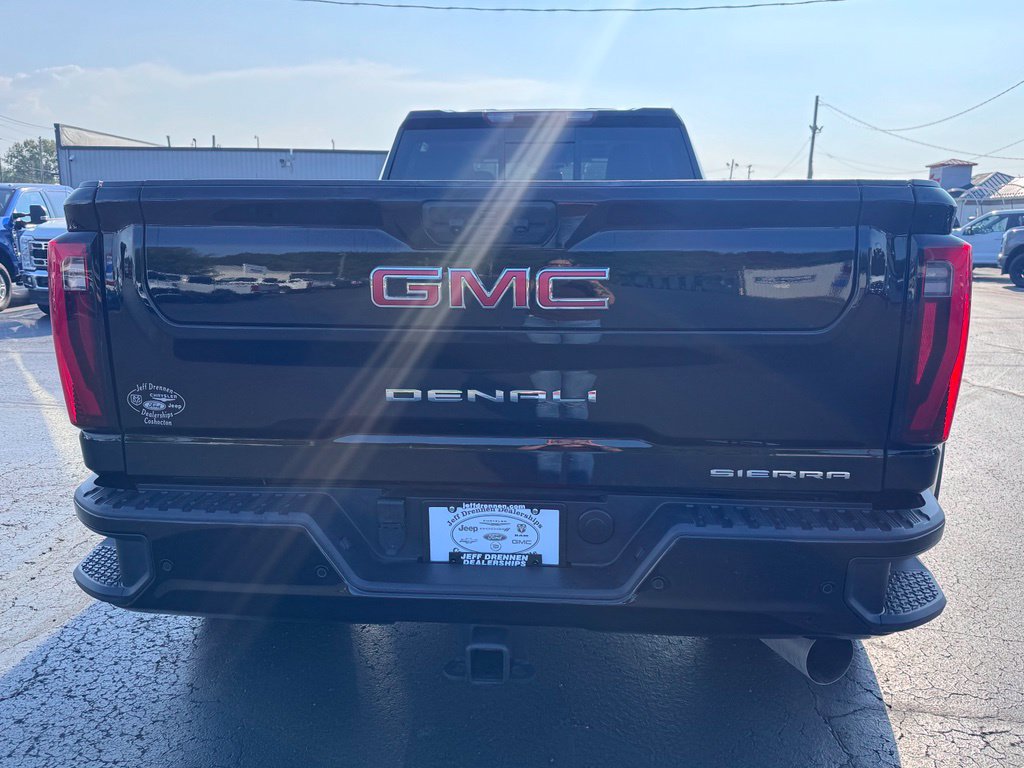 Used 2026 GMC Sierra 3500 Denali AWD/4WD image 6