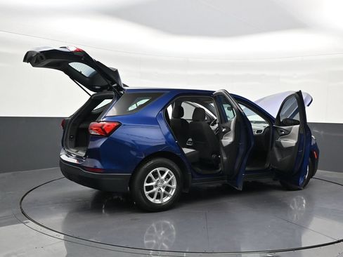 Used 2023 Chevrolet Equinox LS FWD image 31