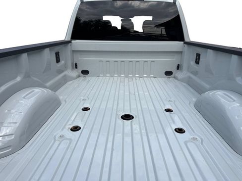 Used 2025 Ford F450 Lariat w/ FX4 Off-Road Package AWD/4WD image 18