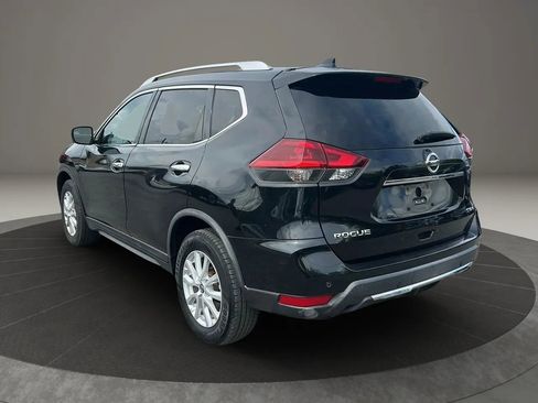 Used 2019 Nissan Rogue SV AWD/4WD image 3