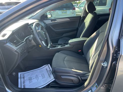 Used 2019 Hyundai Sonata SE FWD image 17