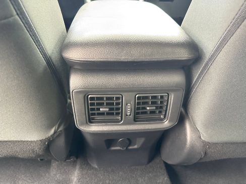 Used 2023 Toyota RAV4 LE FWD image 37