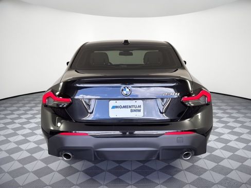 Used 2024 BMW 230i Coupe w/ Convenience Package RWD image 11
