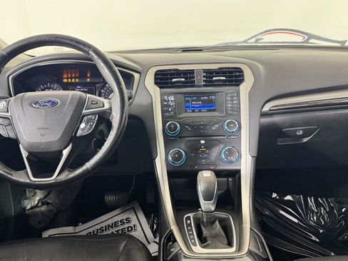 Used 2013 Ford Fusion SE FWD image 25
