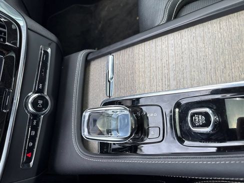 Used 2022 Volvo S90 B6 Inscription w/ Climate Package AWD/4WD image 9