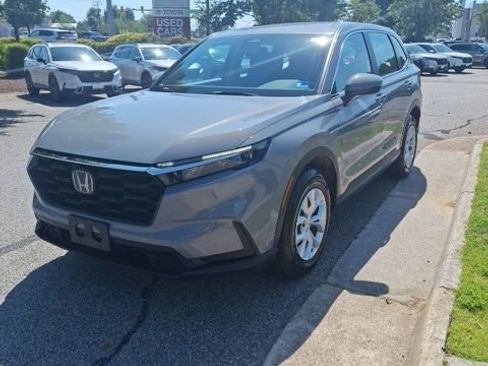 Used 2024 Honda CR-V LX image 3
