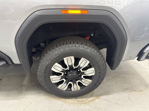 New 2026 GMC Sierra 2500 Denali w/ Denali Reserve Package AWD/4WD image 30