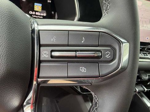 New 2026 GMC Canyon Elevation w/ Convenience Package image 12