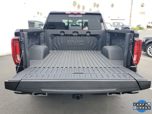 Used 2026 GMC Sierra 1500 Denali Ultimate AWD/4WD image 9