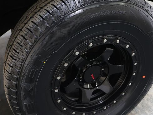 Used 2019 Toyota Tacoma TRD Off-Road image 30