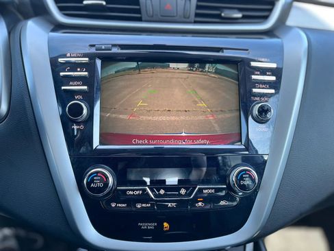 Used 2019 Nissan Murano SV w/ Cargo Package image 16