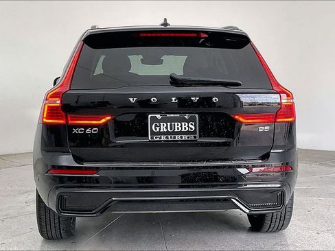 Certified 2023 Volvo XC60 B5 Plus w/ Protection Package Premier image 7