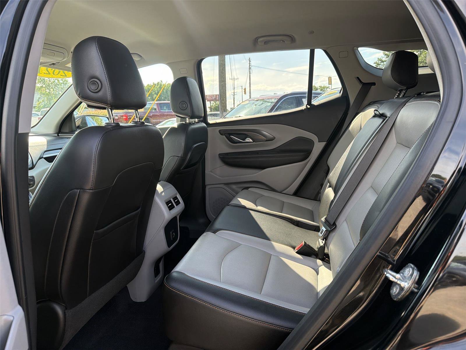 Used 2021 GMC Terrain SLT w/ Infotainment Package II FWD image 21