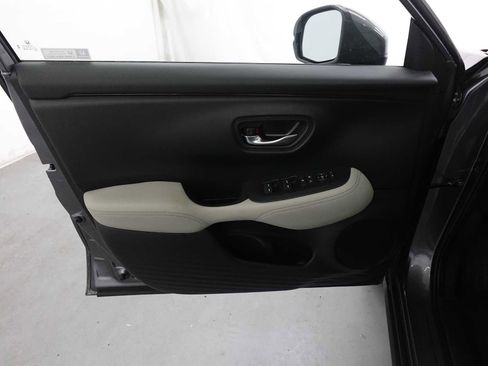 Used 2024 Honda HR-V LX image 10