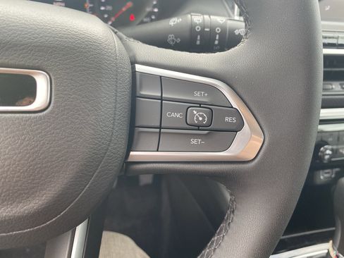 New 2026 Jeep Compass Latitude AWD/4WD image 12