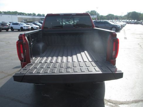 Used 2024 GMC Sierra 1500 SLT w/ SLT Premium Plus Package AWD/4WD image 8