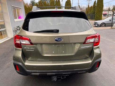 Used 2019 Subaru Outback 2.5i Premium image 8
