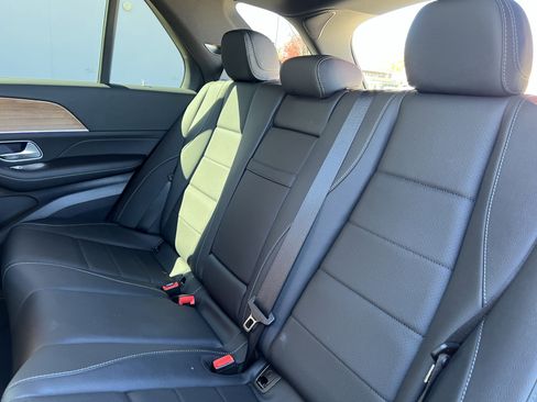 Certified 2025 Mercedes-Benz GLE 450 4MATIC image 32