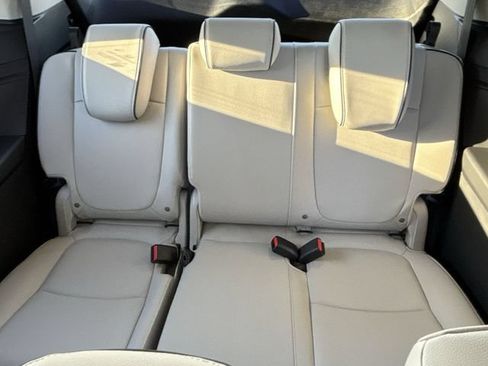 New 2026 Honda Odyssey Touring image 32