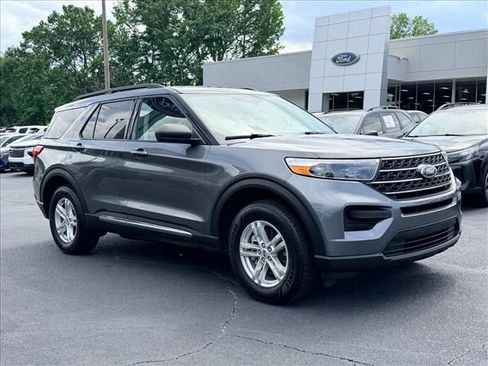 Certified 2023 Ford Explorer XLT AWD/4WD image 2