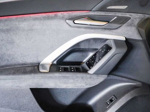 New 2026 Audi SQ5 Premium Plus AWD/4WD image 21