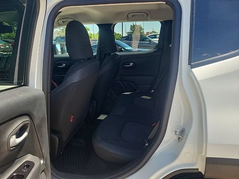 Used 2023 Jeep Renegade Trailhawk AWD/4WD image 12