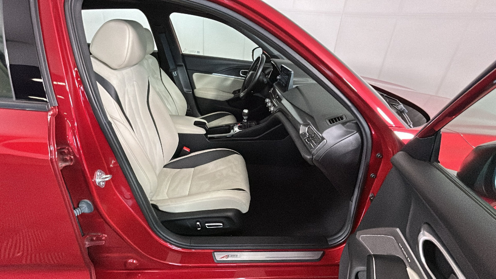 Used 2024 Acura Integra A-Spec w/ Technology Package FWD image 33