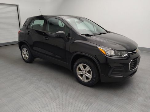 Used 2020 Chevrolet Trax LS AWD/4WD image 11