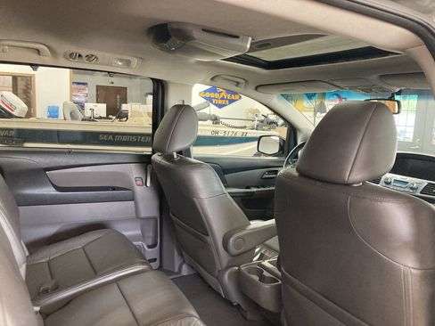 Used 2012 Honda Odyssey EX-L image 17