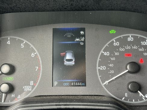 Used 2024 Toyota Corolla Cross AWD Hybrid image 22