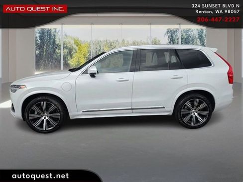 Used 2024 Volvo XC90 T8 Plus w/ Protection Package Premier AWD/4WD image 8