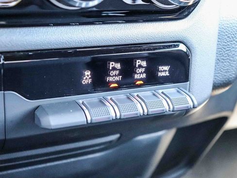 Used 2025 RAM 1500 Big Horn AWD/4WD image 25