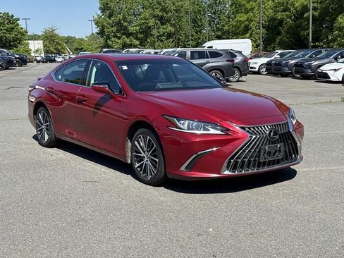 Used 2023 Lexus ES 250 w/ Premium Package AWD/4WD image 1
