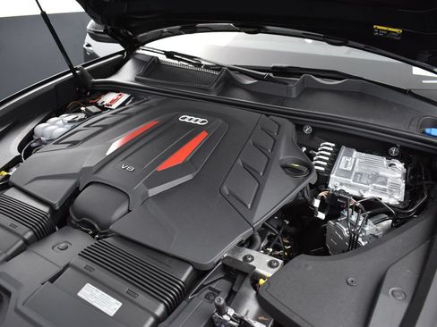 New 2026 Audi SQ8 Prestige AWD/4WD image 21