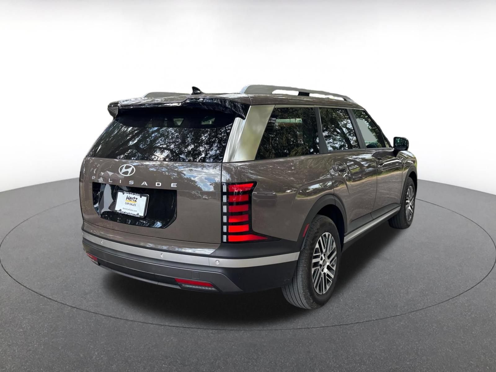 Used 2026 Hyundai Palisade SEL FWD image 12