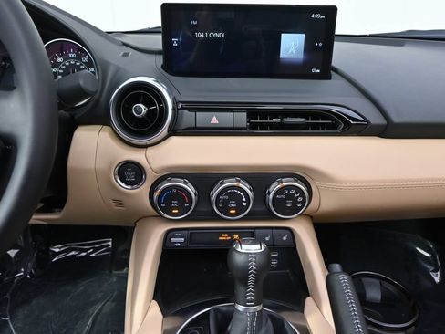 New 2026 MAZDA MX-5 Miata RF Grand Touring RWD image 27